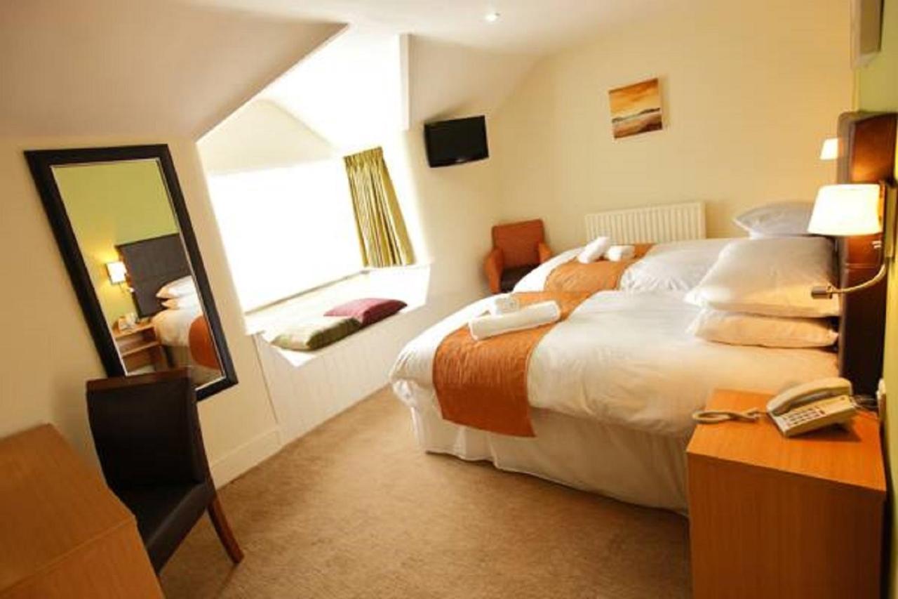 Rose And Crown Hotell Porthcawl Exteriör bild