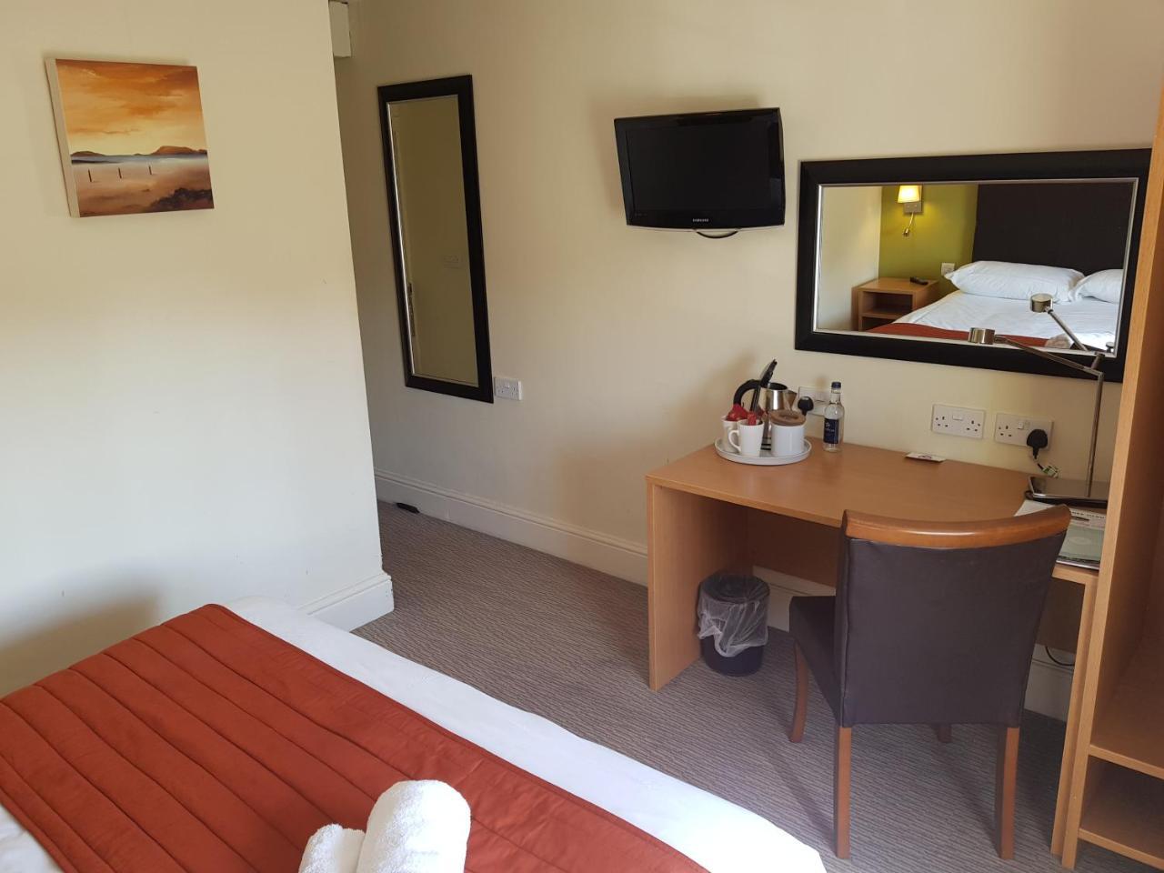Rose And Crown Hotell Porthcawl Exteriör bild