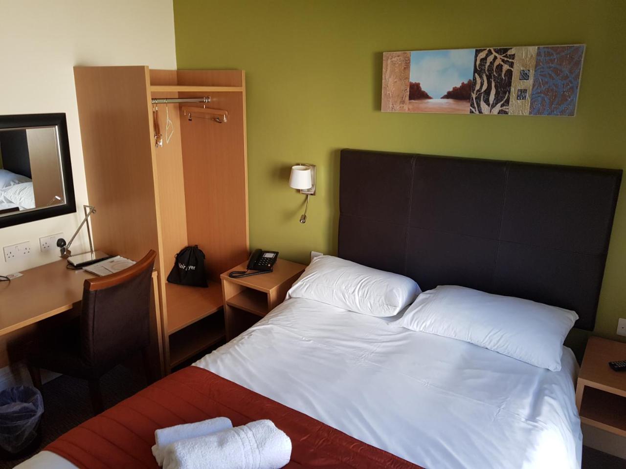 Rose And Crown Hotell Porthcawl Exteriör bild