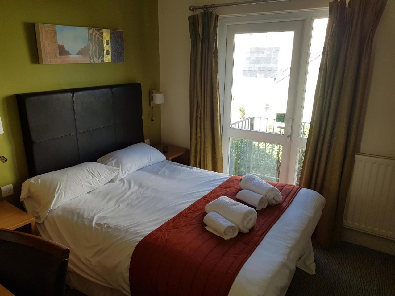 Rose And Crown Hotell Porthcawl Exteriör bild