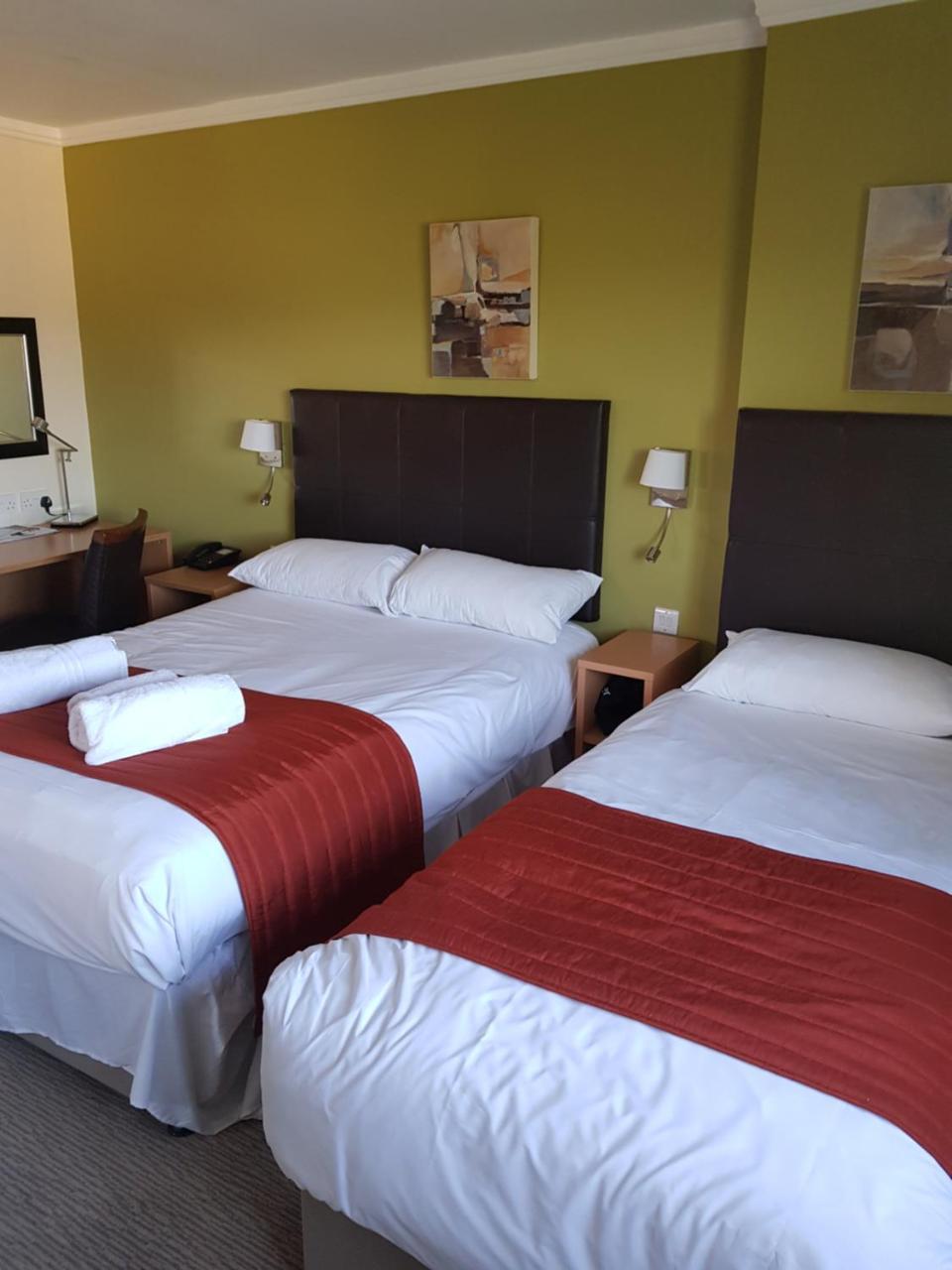 Rose And Crown Hotell Porthcawl Exteriör bild